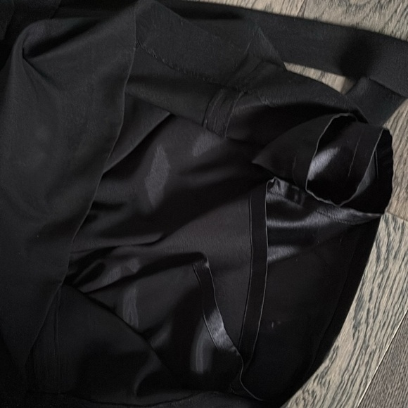 Guess by Marciano Elegant Black Cammun Sleeveless Ruffle Dress - Picture 10 of 15